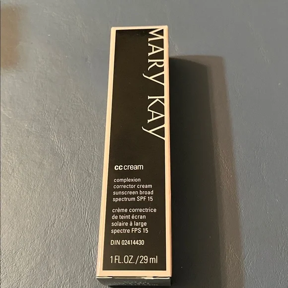 Mary Kay Complexion Corrector Cream, light to medium, new - Picture 2 of 7